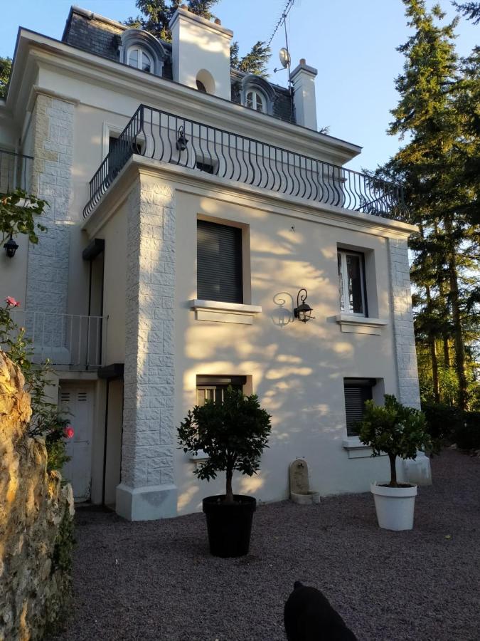Hotel Particulier De Montmorency - Proche Aeroport Paris Roissy-Charles De Gaulle Exterior photo